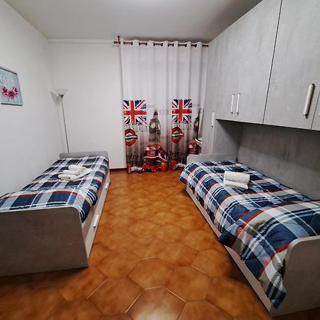 Appartamento Giotto - Free Parking Livorno Buitenkant foto